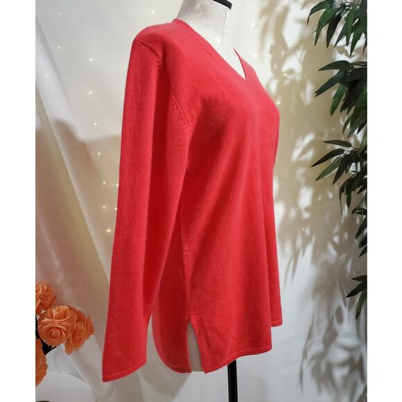 Vtg Precious Fibers Womens V-Neck Cashmere Sweater Size M Pink Relaxed Classic - Picture 4 of 9